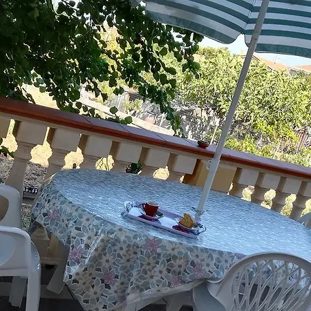 Stella